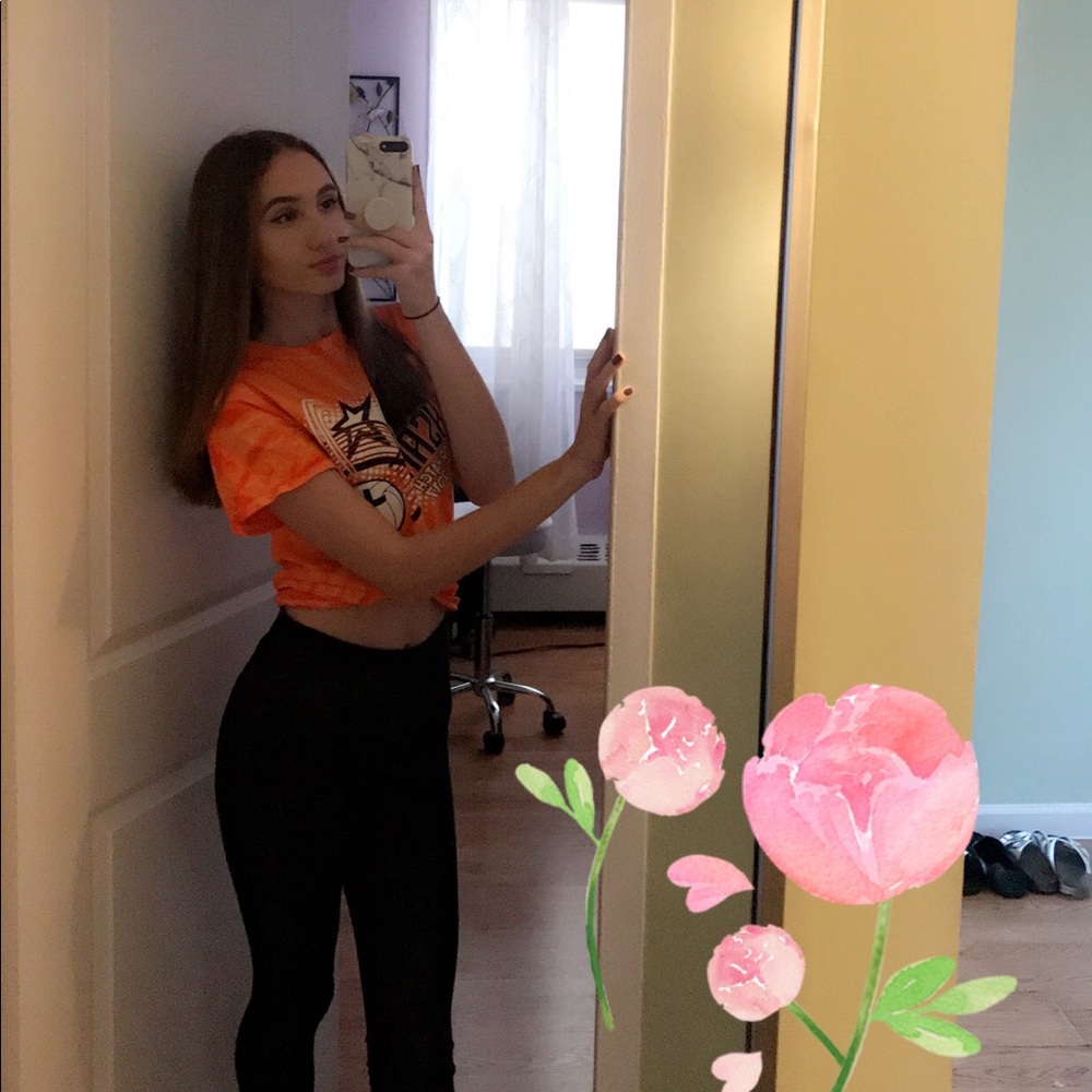 Meet your Posher, Ana